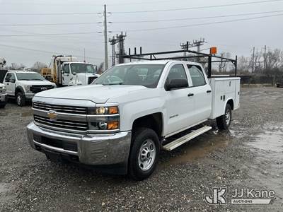 2018 Chevrolet Silverado 2500HD 4x4 Crew-Cab Service Truck