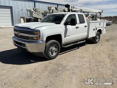 2015 Chevrolet Silverado 2500HD Extended-Cab Service Truck