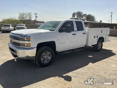 2015 Chevrolet Silverado 2500HD Extended-Cab Service Truck