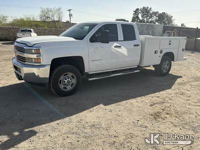 2016 Chevrolet Silverado 2500HD Extended-Cab Service Truck
