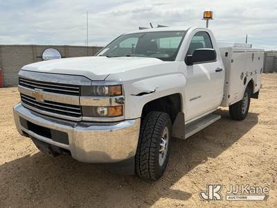 2015 Chevrolet Silverado 2500HD Enclosed Service Truck