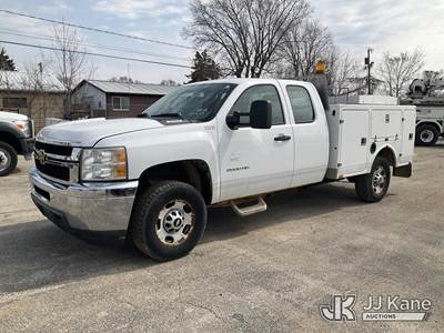 2012 Chevrolet Silverado 2500HD Extended-Cab Enclosed Service Truck