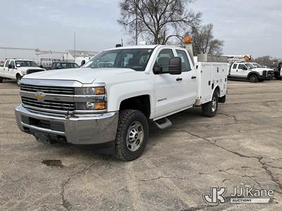 2015 Chevrolet Silverado 2500HD 4x4 Extended-Cab Enclosed Service Truck