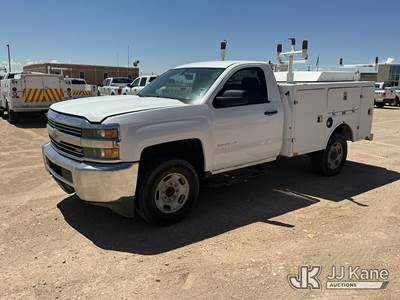 2015 Chevrolet Silverado 2500HD Enclosed Service Truck
