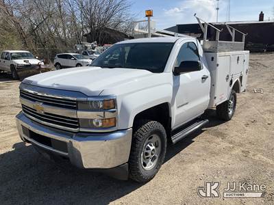 2015 Chevrolet Silverado 2500HD 4x4 Enclosed Service Truck