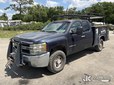 2008 Chevrolet Silverado 2500HD 4x4 Extended-Cab Service Truck