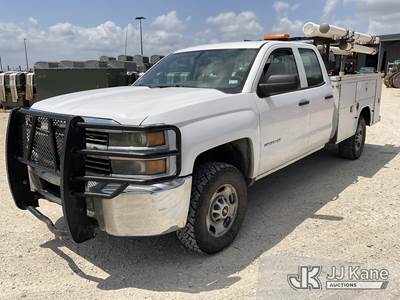 2015 Chevrolet Silverado 2500HD Extended-Cab Service Truck