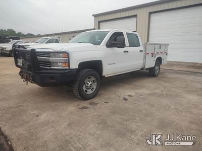 2015 Chevrolet Silverado 2500HD Crew-Cab Service Truck
