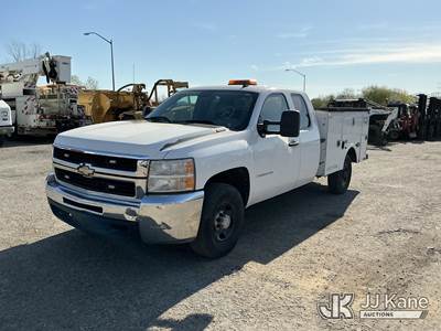 2008 Chevrolet Silverado 2500HD Extended-Cab Service Truck