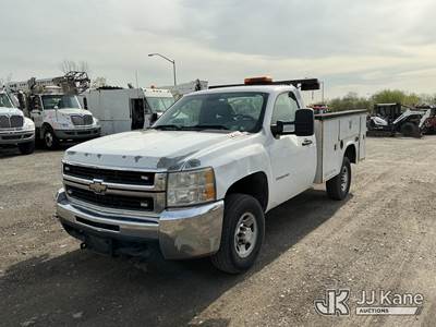 2010 Chevrolet Silverado 2500HD 4x4 Service Truck