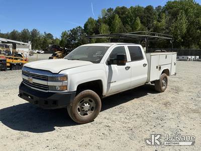 2015 Chevrolet Silverado 2500HD Crew-Cab Service Truck