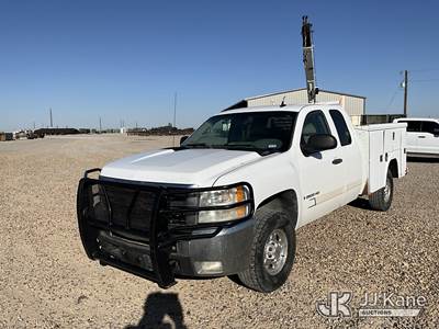 2007 Chevrolet Silverado 2500HD Extended-Cab Pickup Truck