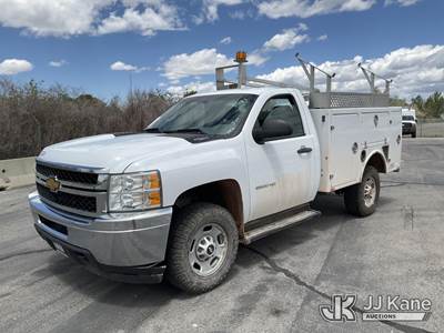 2013 Chevrolet Silverado 2500HD 4x4 Enclosed Service Truck
