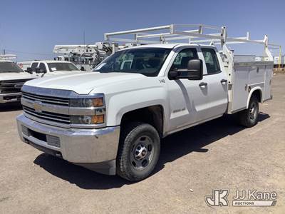 2018 Chevrolet Silverado 2500HD Extended-Cab Service Truck