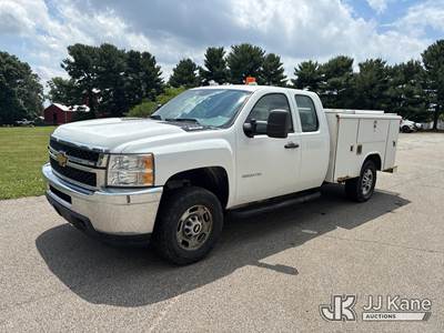 2012 Chevrolet Silverado 2500HD Extended-Cab Service Truck