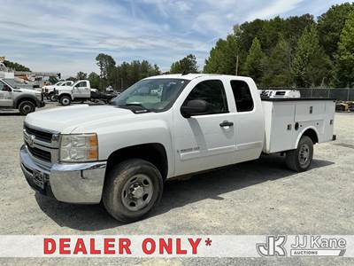 2008 Chevrolet Silverado 2500HD Extended-Cab Service Truck