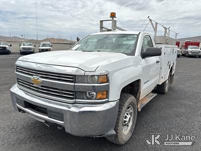 2015 Chevrolet Silverado 2500HD Enclosed Service Truck
