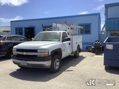 2002 Chevrolet Silverado 2500HD Service Truck