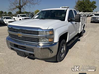 2015 Chevrolet Silverado 2500HD Extended-Cab Service Truck