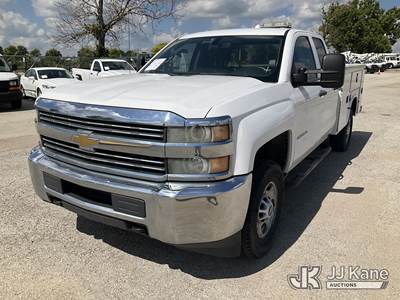 2015 Chevrolet Silverado 2500HD Extended-Cab Service Truck