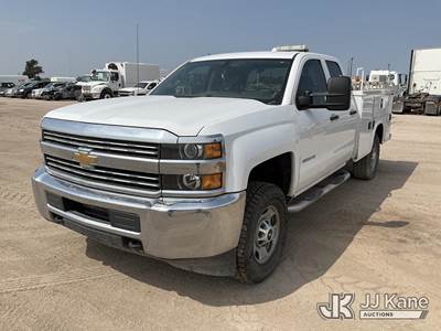 2017 Chevrolet Silverado 2500HD 4x4 Extended-Cab Service Truck