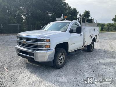 2016 Chevrolet Silverado 2500HD 4x4 Enclosed Service Truck
