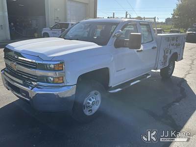 2015 Chevrolet Silverado 2500HD 4x4 Extended-Cab Service Truck