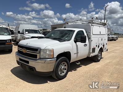 2013 Chevrolet Silverado 2500HD Enclosed Service Truck