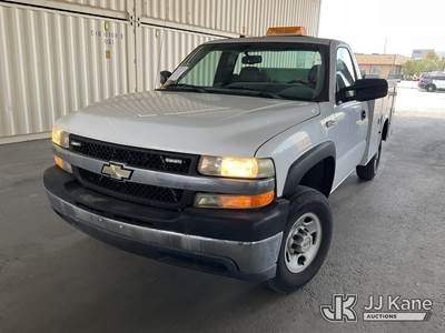 2002 Chevrolet Silverado 2500HD LS Service Truck