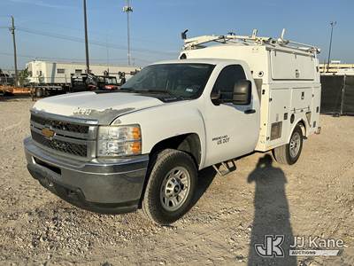 2012 Chevrolet Silverado 2500HD Enclosed Service Truck