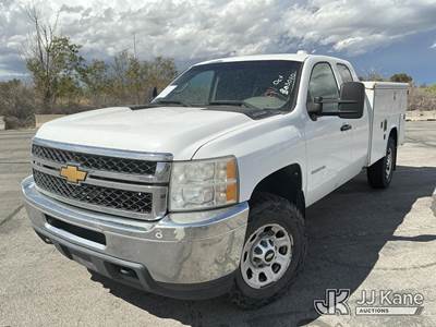 2012 Chevrolet Silverado 2500HD 4x4 Extended-Cab Service Truck
