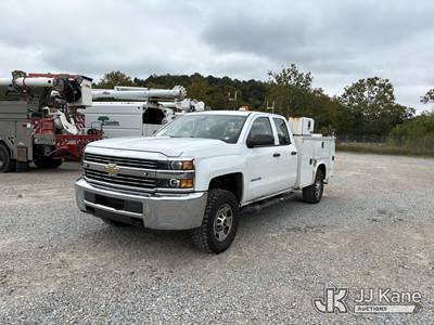2017 Chevrolet Silverado 2500HD 4x4 Crew-Cab Service Truck