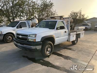 2006 Chevrolet Silverado 2500HD Work Truck Service Truck