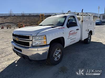 2013 Chevrolet Silverado 2500HD 4x4 Enclosed Service Truck