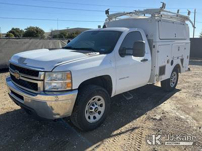 2013 Chevrolet Silverado 2500HD Enclosed Service Truck