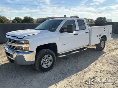 2017 Chevrolet Silverado 2500HD Extended-Cab Service Truck