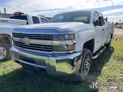2016 Chevrolet Silverado 2500HD Extended-Cab Service Truck