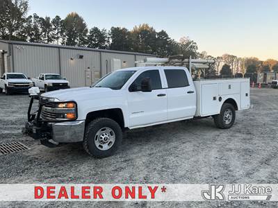 2018 Chevrolet Silverado 2500HD 4x4 Crew-Cab Service Truck