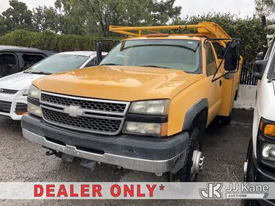 2005 Chevrolet Silverado 3500 Service Truck