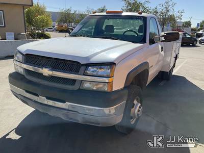 2003 Chevrolet Silverado 3500 Regular Cab 2WD Service Truck