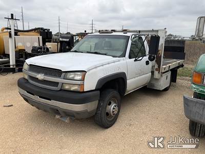 2004 Chevrolet Silverado 3500 Flatbed/Service Truck