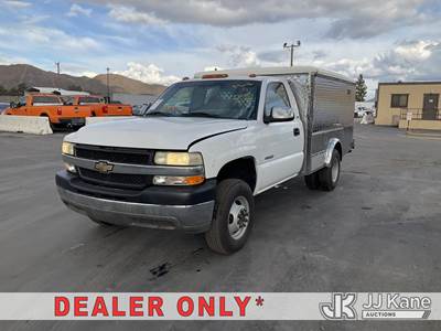 2002 Chevrolet Silverado 3500 Regular Cab 2WD Mobile Catering Truck