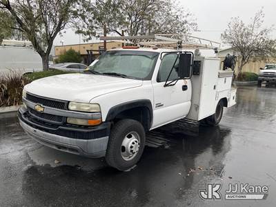 2001 Chevrolet Silverado 3500 Service Truck