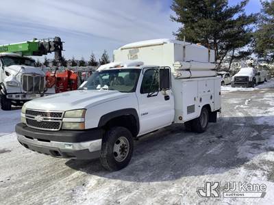2005 Chevrolet Silverado 3500 High Top Service Truck