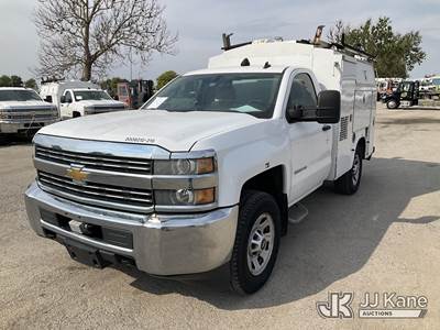 Chevrolet Silverado 3500HD Mechanic / Service Truck