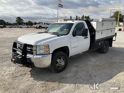 Chevrolet Silverado 3500HD Mechanic / Service Truck