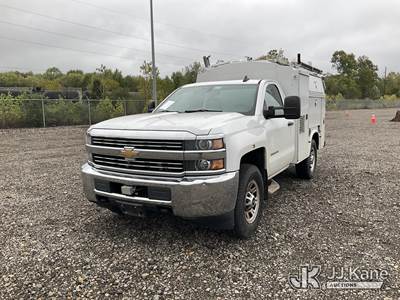 2015 Chevrolet Silverado 3500HD Enclosed Service Truck