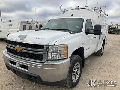 2013 Chevrolet Silverado 3500HD Enclosed Service Truck