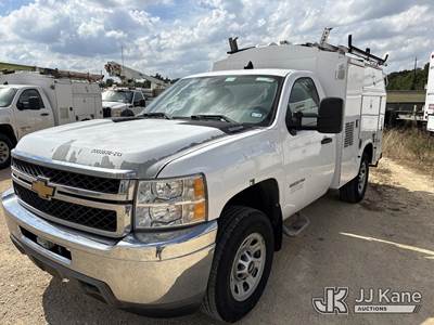 2013 Chevrolet Silverado 3500HD Enclosed Service Truck
