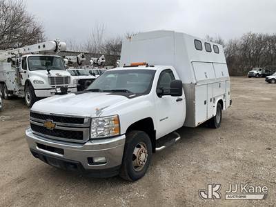2012 Chevrolet Silverado 3500HD 4x4 Enclosed High-Top Service Truck
